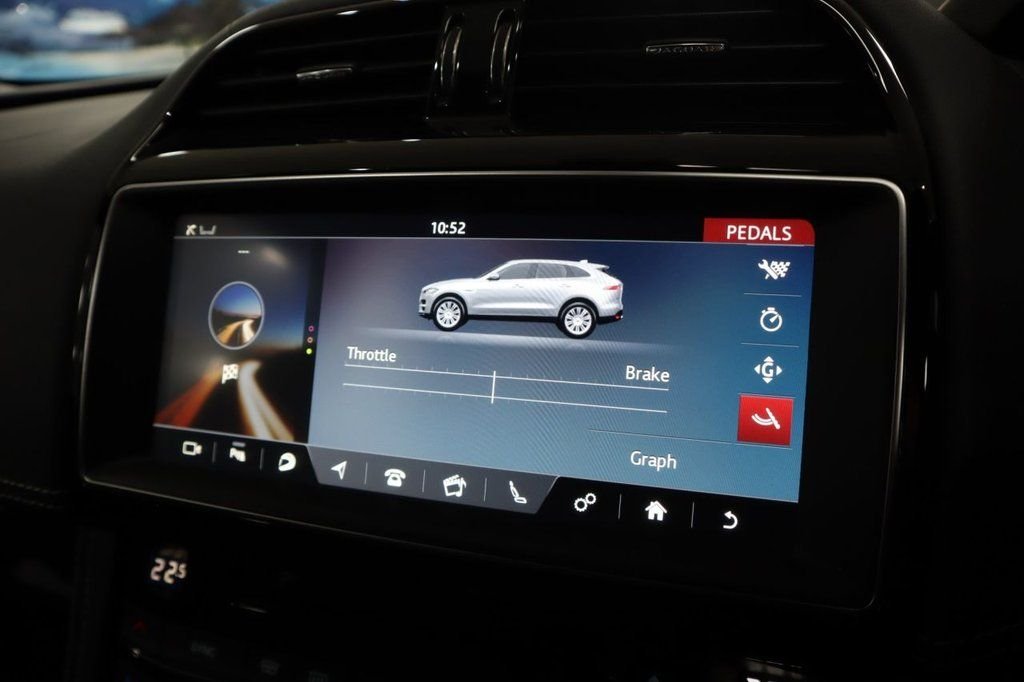 Used Jaguar F-Pace 2018 for sale - 76768659: Photo 20