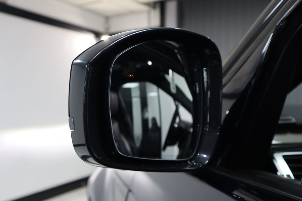 Used Land Rover Discovery 2019 for sale - 76698931: Photo 36