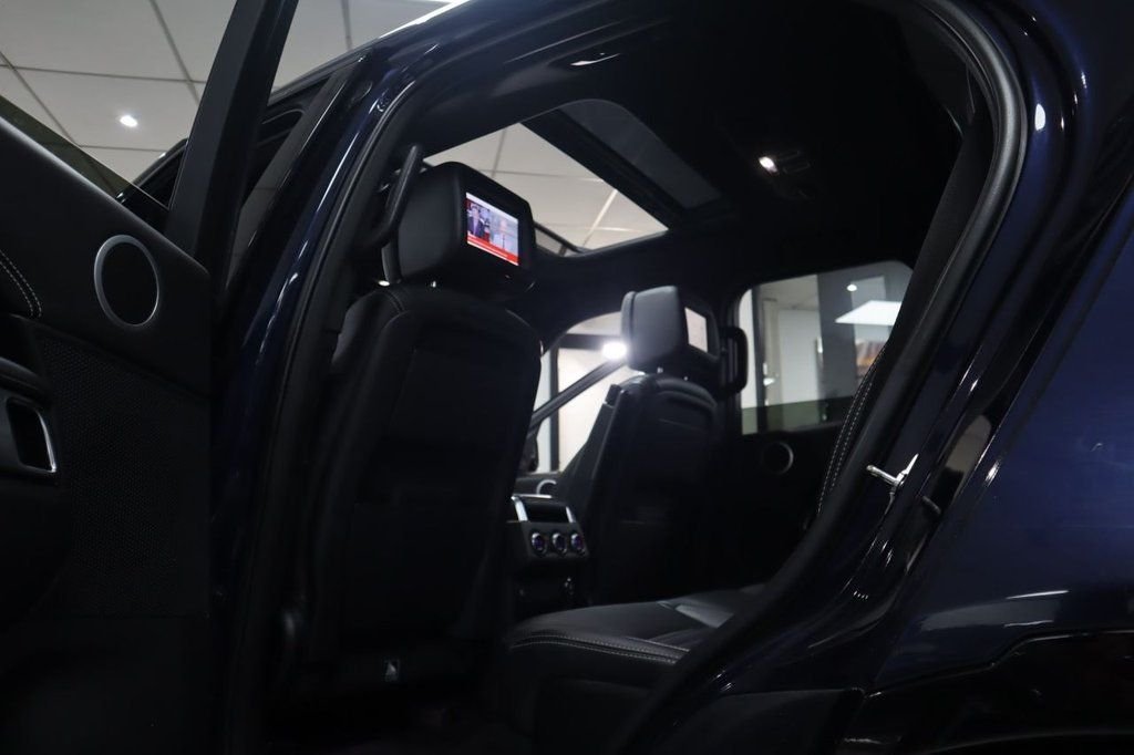 Used Land Rover Discovery 2019 for sale - 76698931: Photo 4