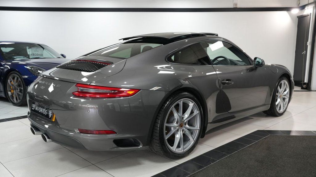 Used Porsche 911 2017 for sale - 77755250: Photo 12