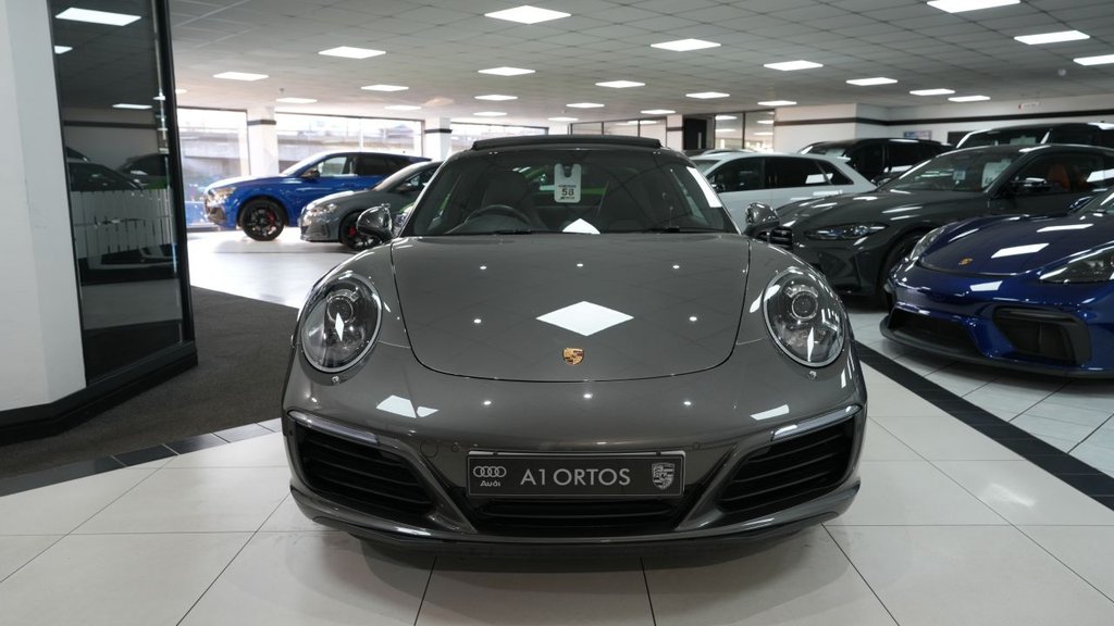Used Porsche 911 2017 for sale - 77755250: Photo 2