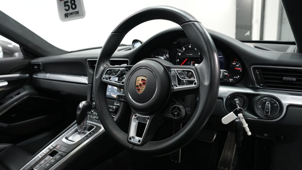 Used Porsche 911 2017 for sale - 77755250: Photo 24