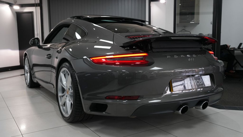 Used Porsche 911 2017 for sale - 77755250: Photo 34