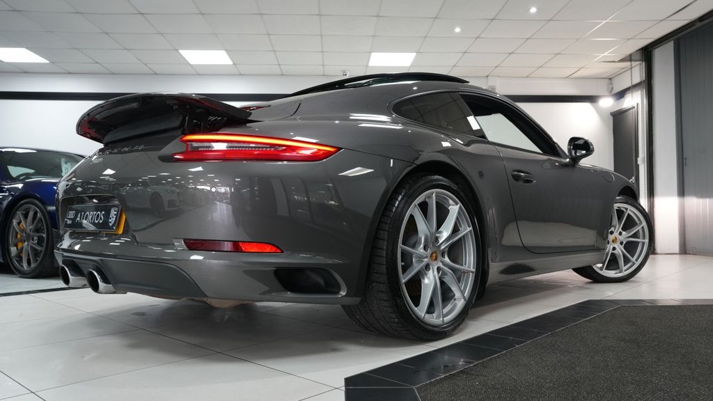 Used Porsche 911 2017 for sale - 77755250: Photo 36