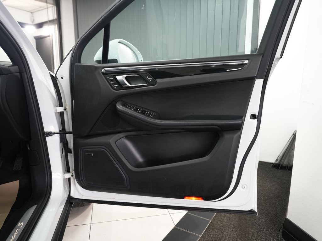 Used Porsche Macan 2014 for sale - 78049577: Photo 12