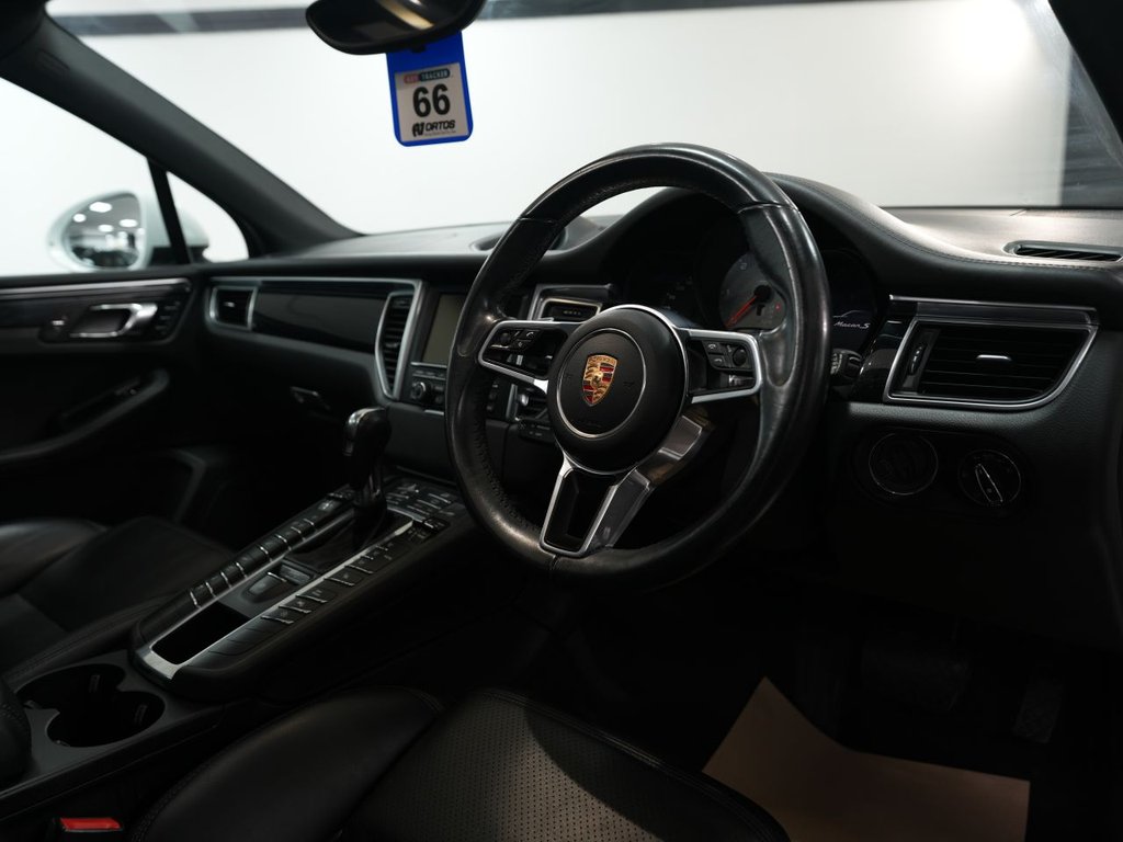 Used Porsche Macan 2014 for sale - 78049577: Photo 18