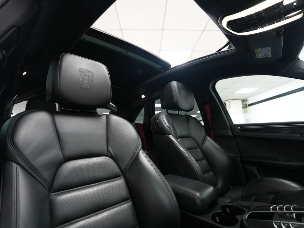 Used Porsche Macan 2014 for sale - 78049577: Photo 4