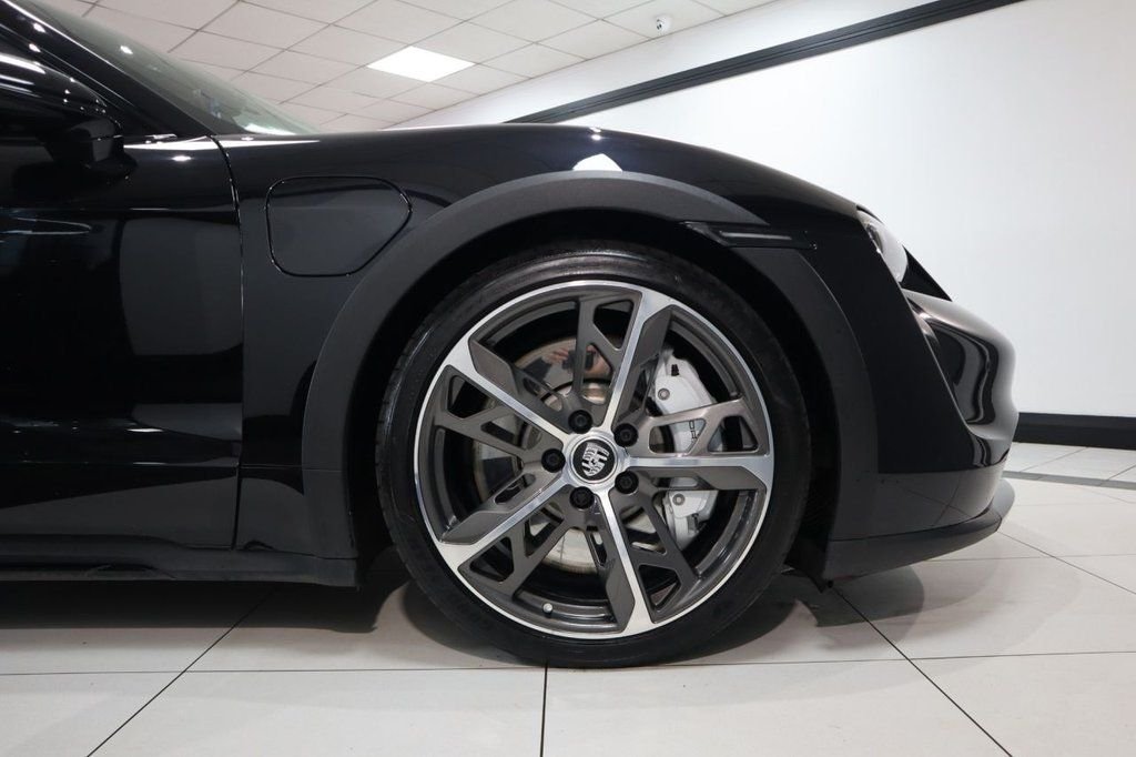 Used Porsche Taycan 2023 for sale - 76417329: Photo 13