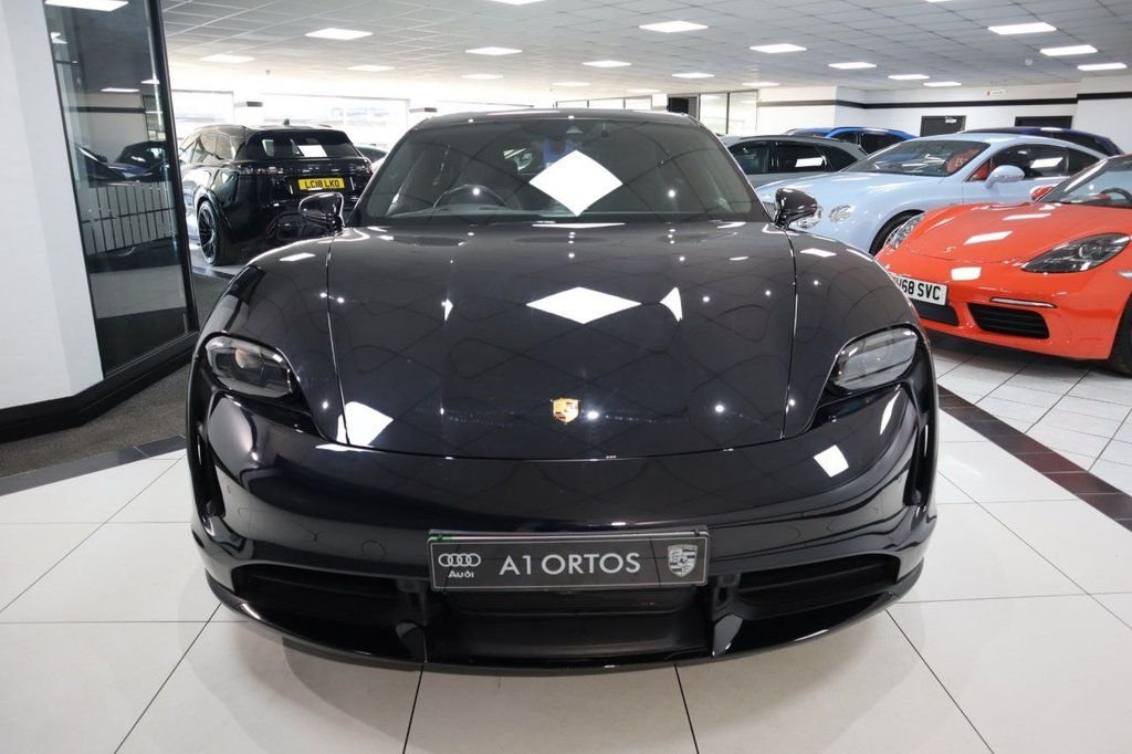 Used Porsche Taycan 2023 for sale - 76417329: Photo 2