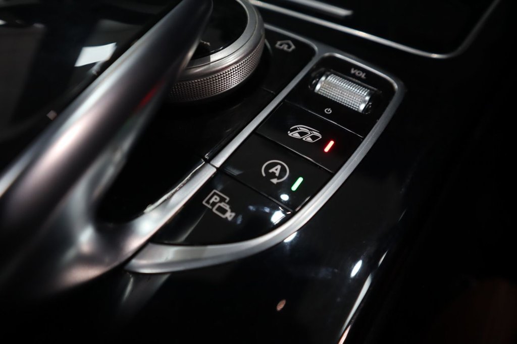 Used Mercedes-Benz C Class 2019 for sale - 77122343: Photo 30