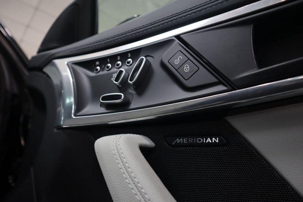 Used Jaguar F-Type 2019 for sale - 76223874: Photo 16