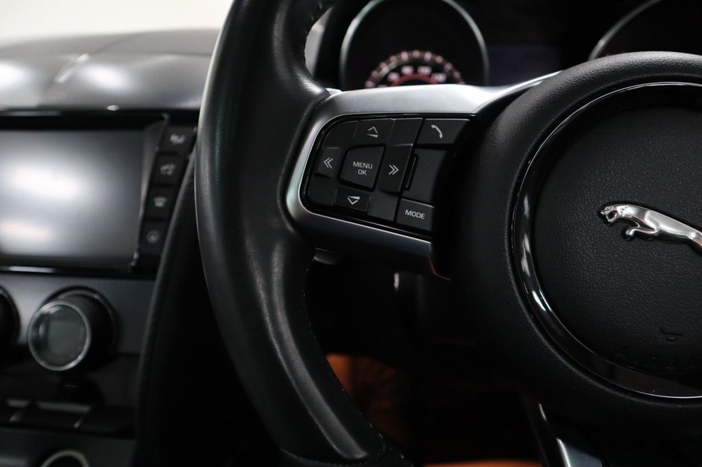 Used Jaguar F-Type 2019 for sale - 76223874: Photo 27