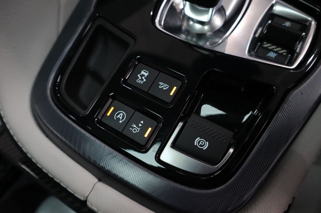 Used Jaguar F-Type 2019 for sale - 76223874: Photo 35