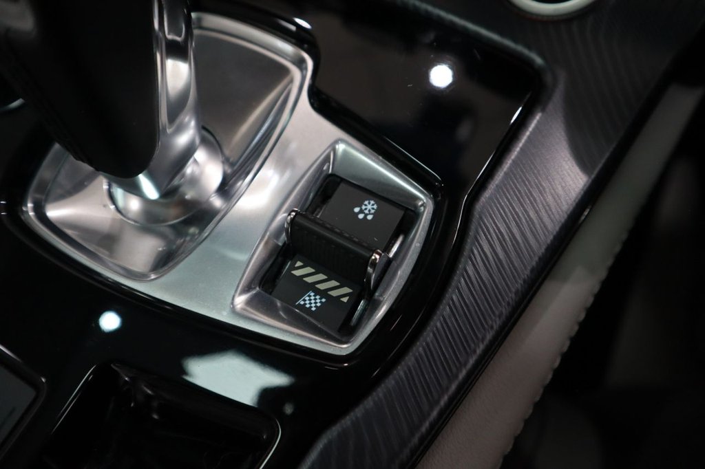 Used Jaguar F-Type 2019 for sale - 76223874: Photo 37