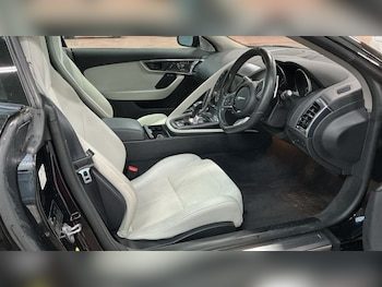 Used Jaguar F-Type 2019 for sale - 76223874: Photo