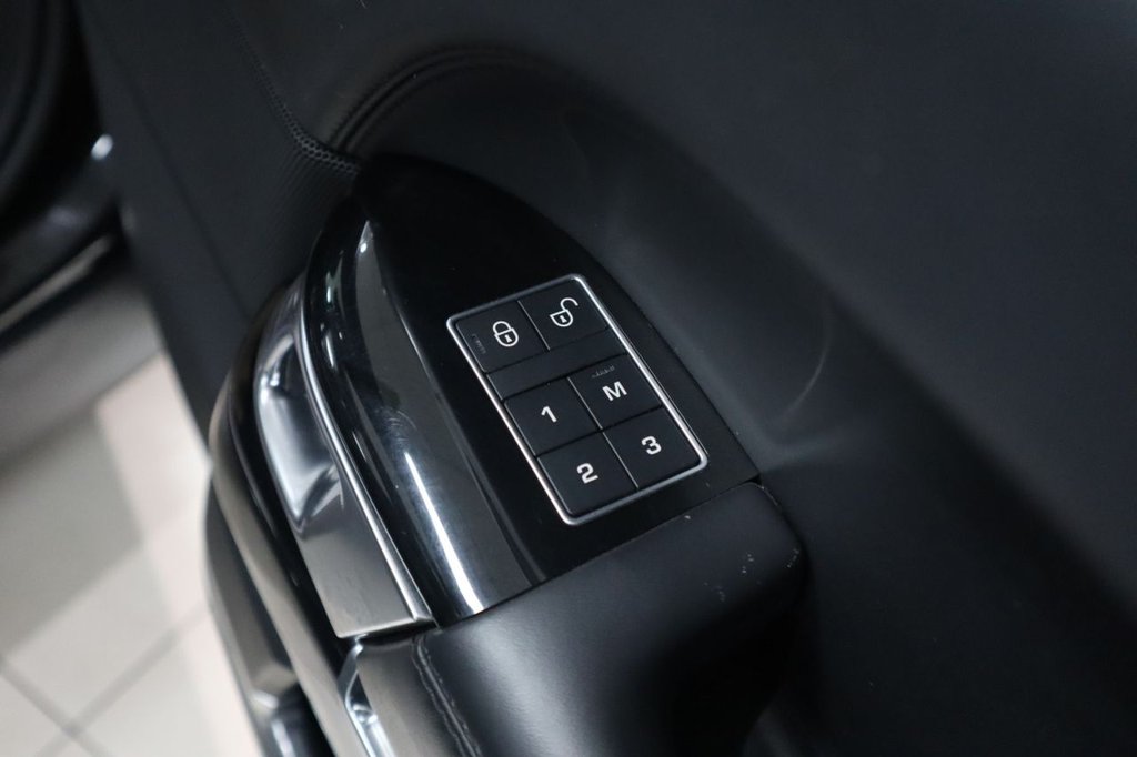 Used Land Rover Range Rover 2017 for sale - 77685464: Photo 11