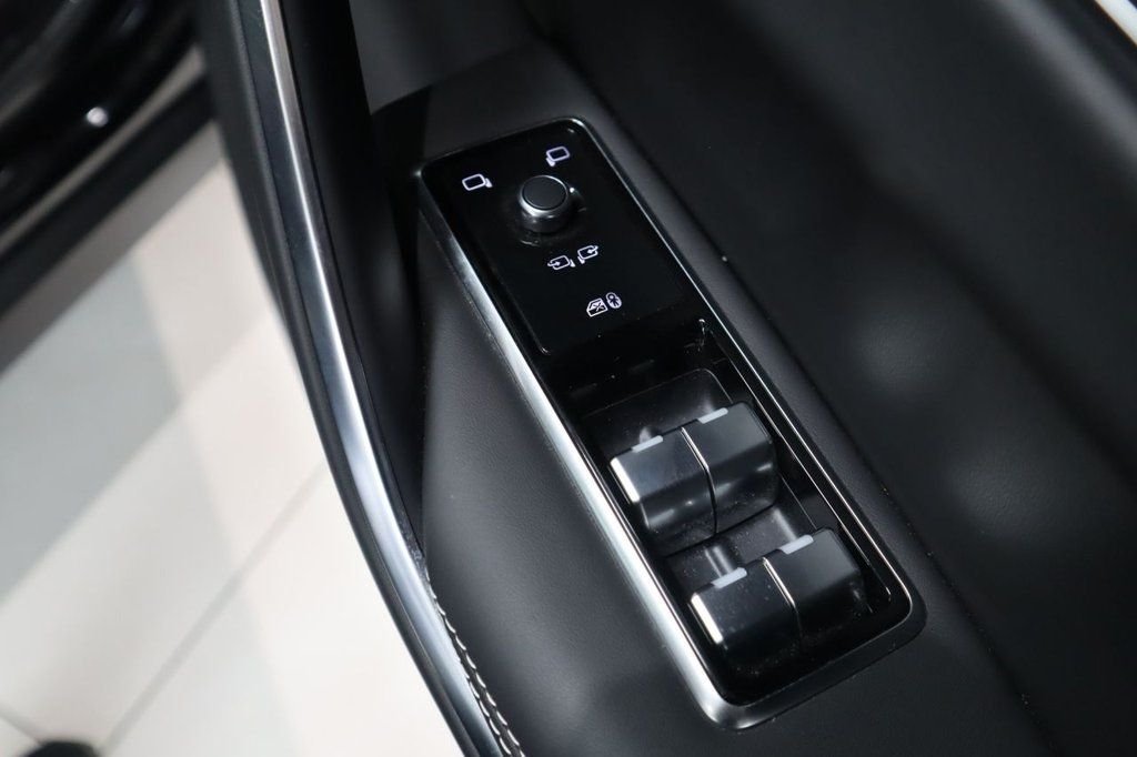 Used Jaguar F-Pace 2022 for sale - 77133136: Photo 12