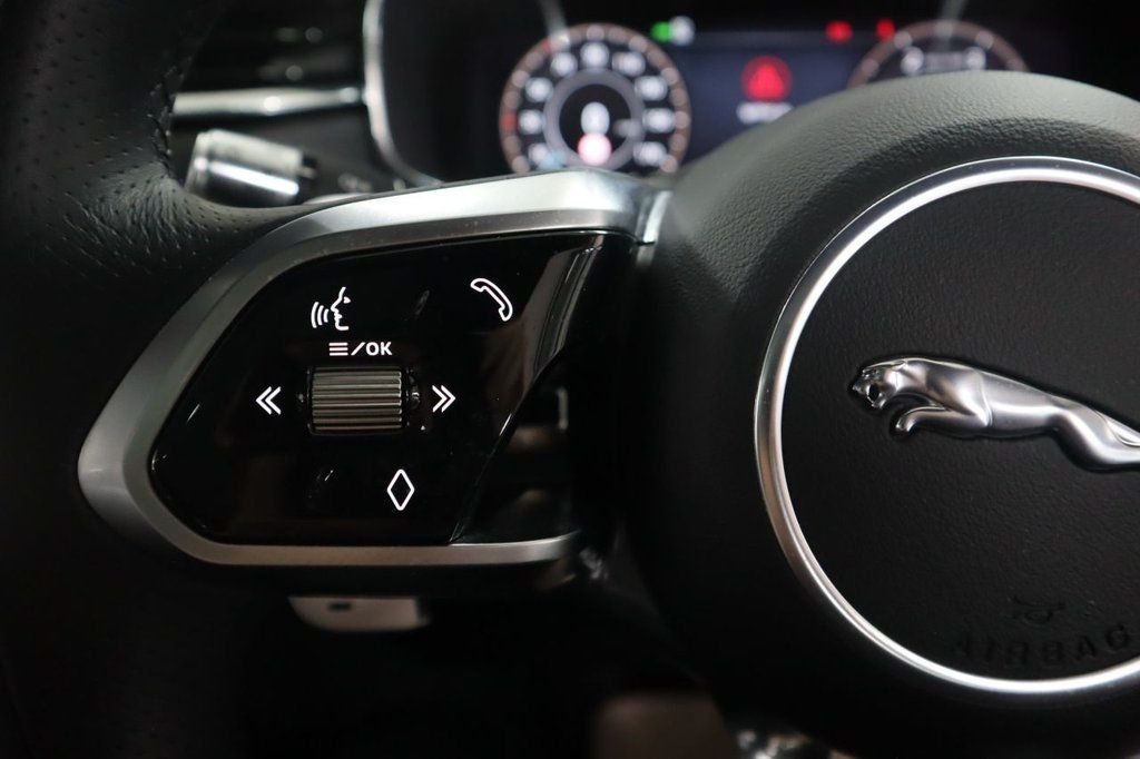 Used Jaguar F-Pace 2022 for sale - 77133136: Photo 23