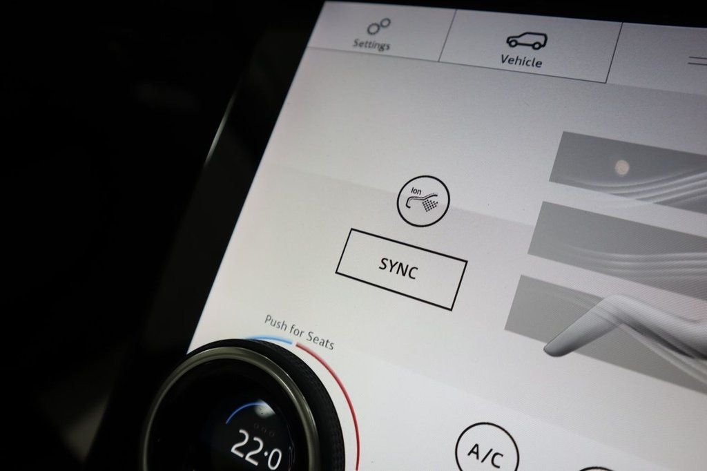 Used Land Rover Range Rover Velar 2019 for sale - 76546708: Photo 38