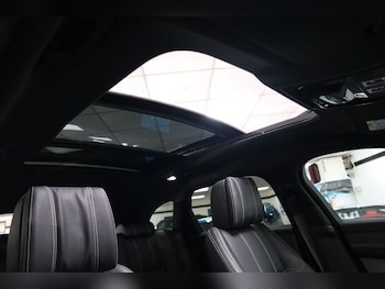 Used Land Rover Range Rover Velar 2019 for sale - 76546708: Photo