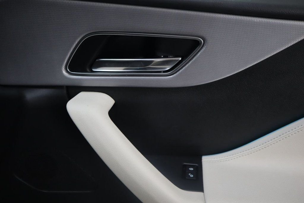 Used Jaguar F-Pace 2019 for sale - 77327947: Photo 11