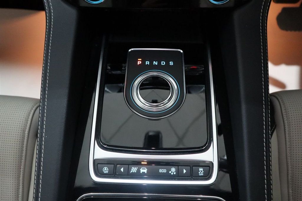 Used Jaguar F-Pace 2019 for sale - 77327947: Photo 23