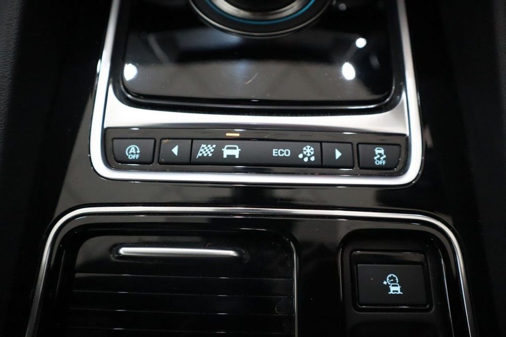 Used Jaguar F-Pace 2019 for sale - 77327947: Photo 24