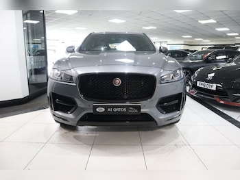 Used Jaguar F-Pace 2019 for sale - 77327947: Photo