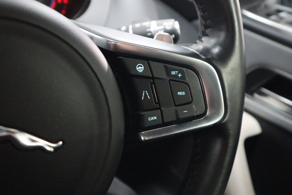 Used Jaguar F-Pace 2019 for sale - 77327947: Photo 37