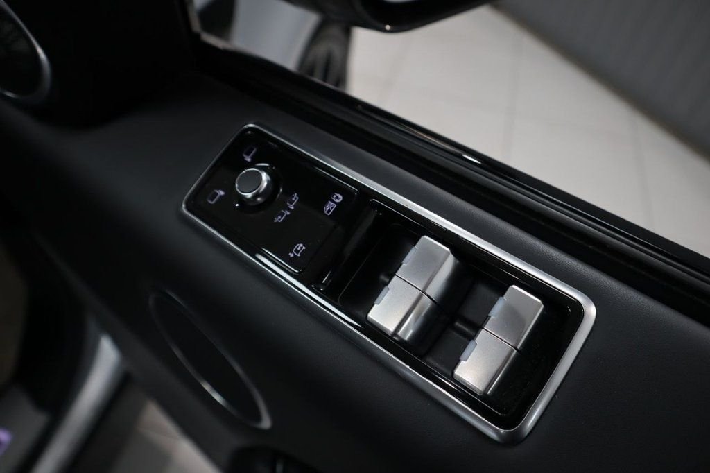 Used Land Rover Range Rover Sport 2019 for sale - 76698457: Photo 8