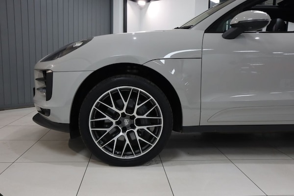 Used Porsche Macan 2019 for sale - 76068922: Photo 11