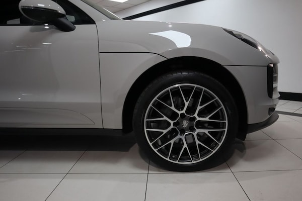 Used Porsche Macan 2019 for sale - 76068922: Photo 9
