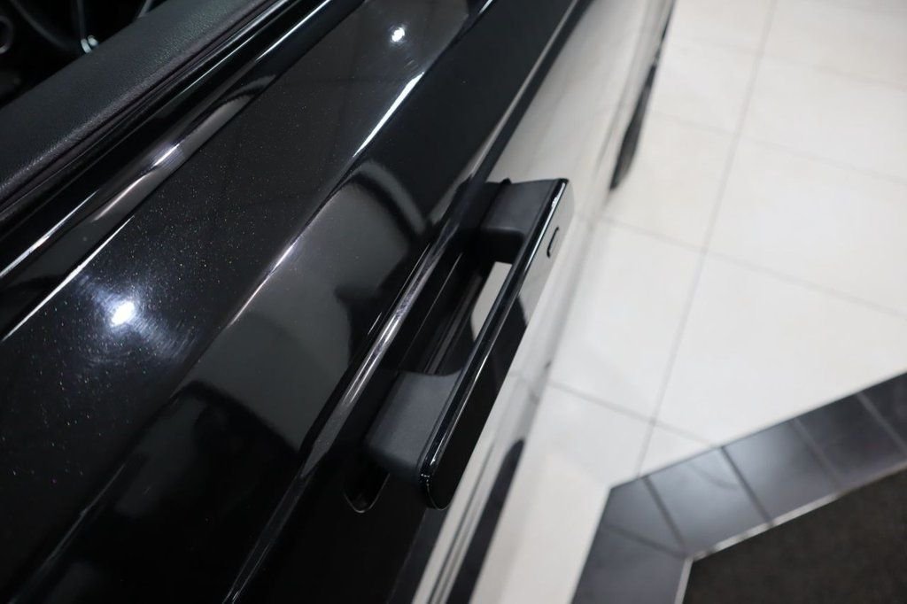 Used Land Rover Range Rover Velar 2021 for sale - 76132871: Photo 10