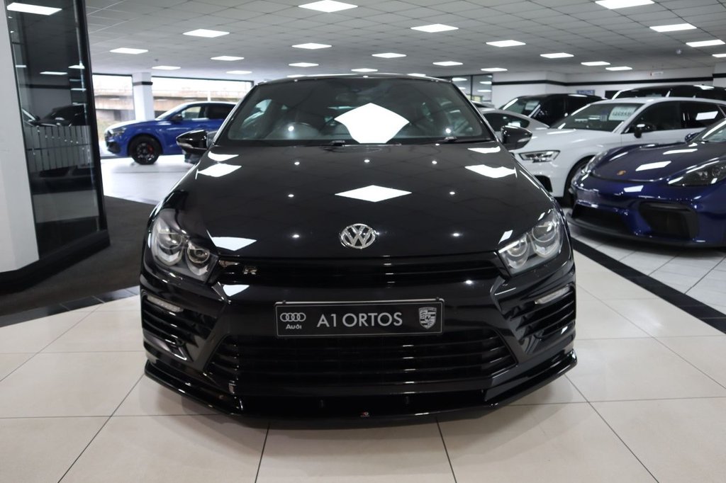 Used Volkswagen Scirocco 2015 for sale - 77634555: Photo 2