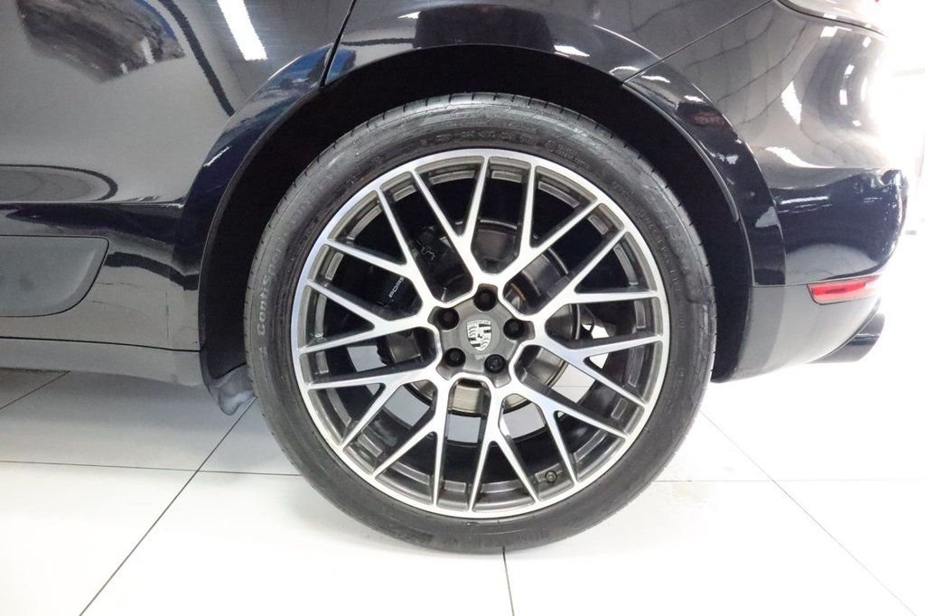 Used Porsche Macan 2021 for sale - 76635498: Photo 15