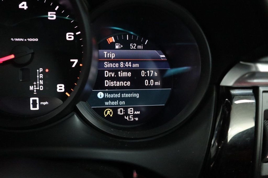 Used Porsche Macan 2021 for sale - 76635498: Photo 21