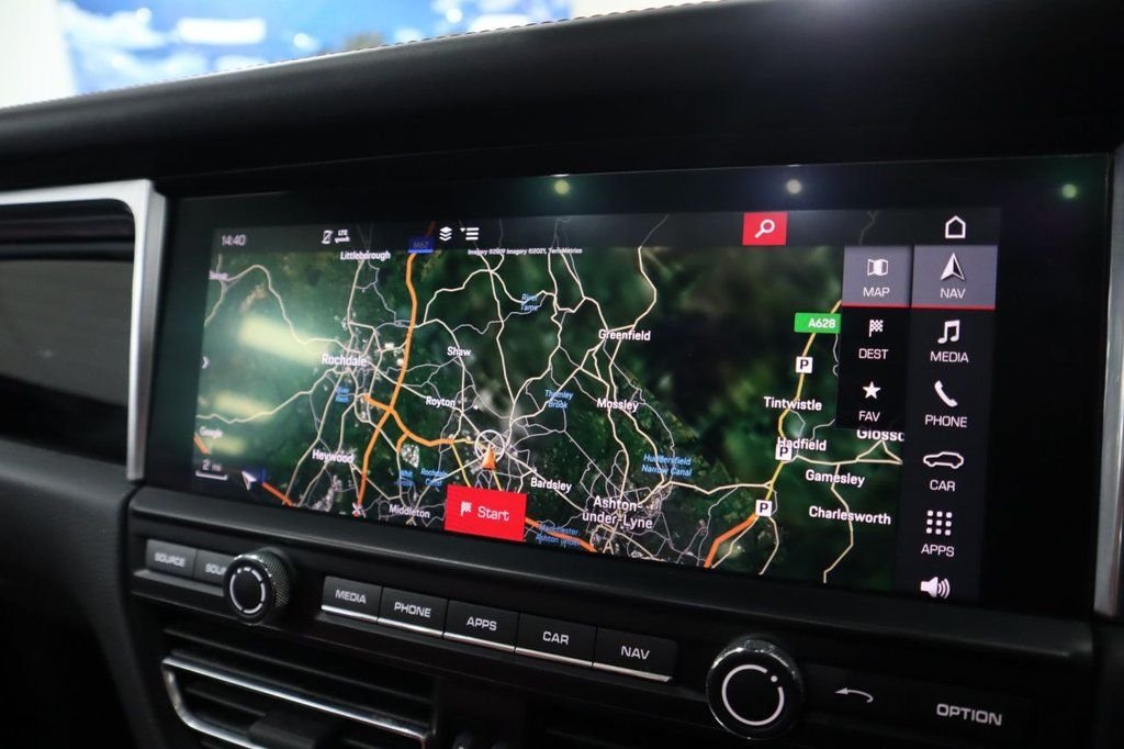 Used Porsche Macan 2021 for sale - 76635498: Photo 27