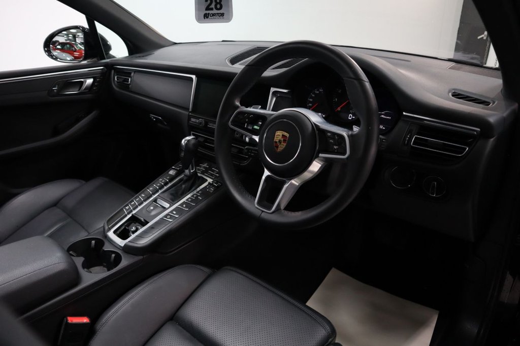 Used Porsche Macan 2021 for sale - 76635498: Photo 35