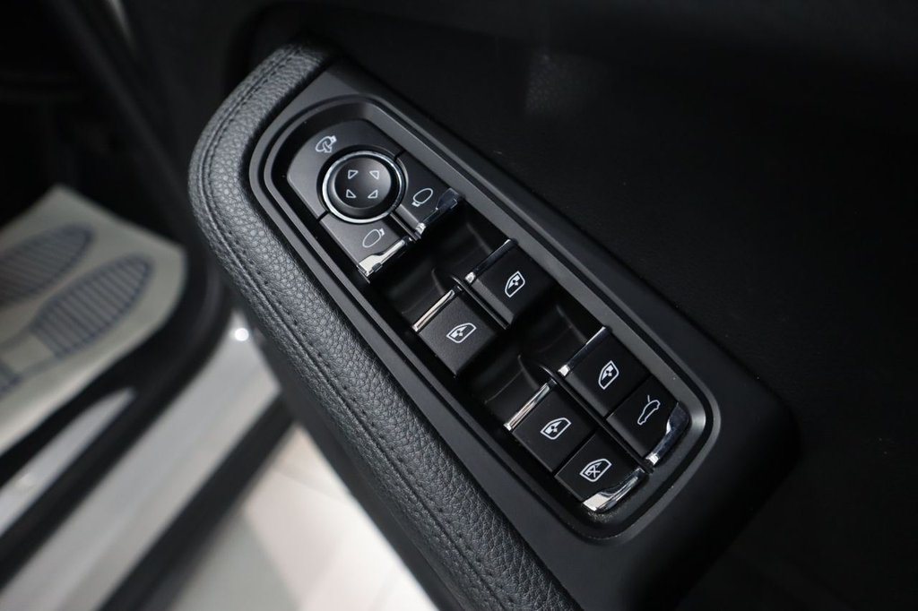 Used Porsche Macan 2019 for sale - 76163105: Photo 16