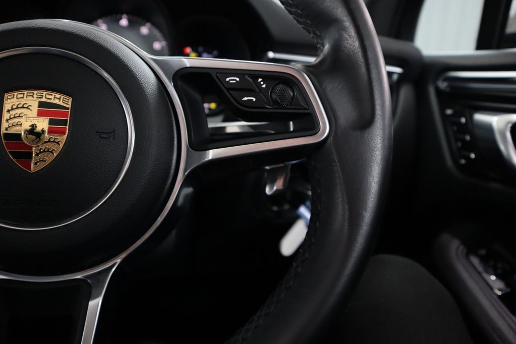 Used Porsche Macan 2019 for sale - 76163105: Photo 23