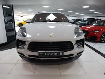 Used Porsche Macan 2019 for sale - 76163105: Photo 2