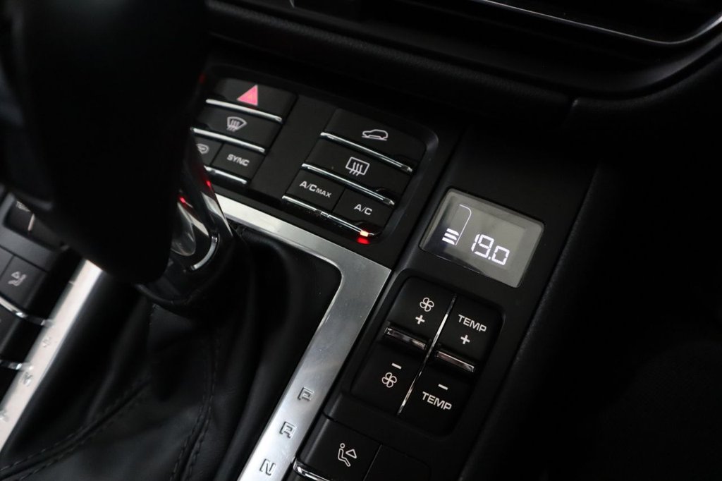 Used Porsche Macan 2019 for sale - 76163105: Photo 31