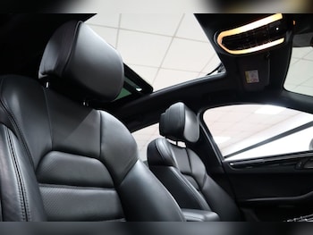 Used Porsche Macan 2019 for sale - 76163105: Photo 3