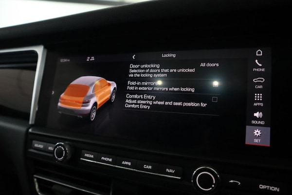 Used Porsche Macan 2019 for sale - 76163105: Photo 41