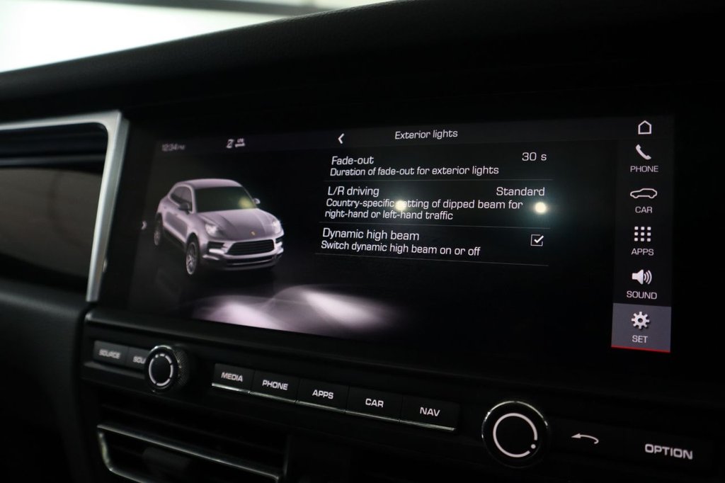 Used Porsche Macan 2019 for sale - 76163105: Photo 42