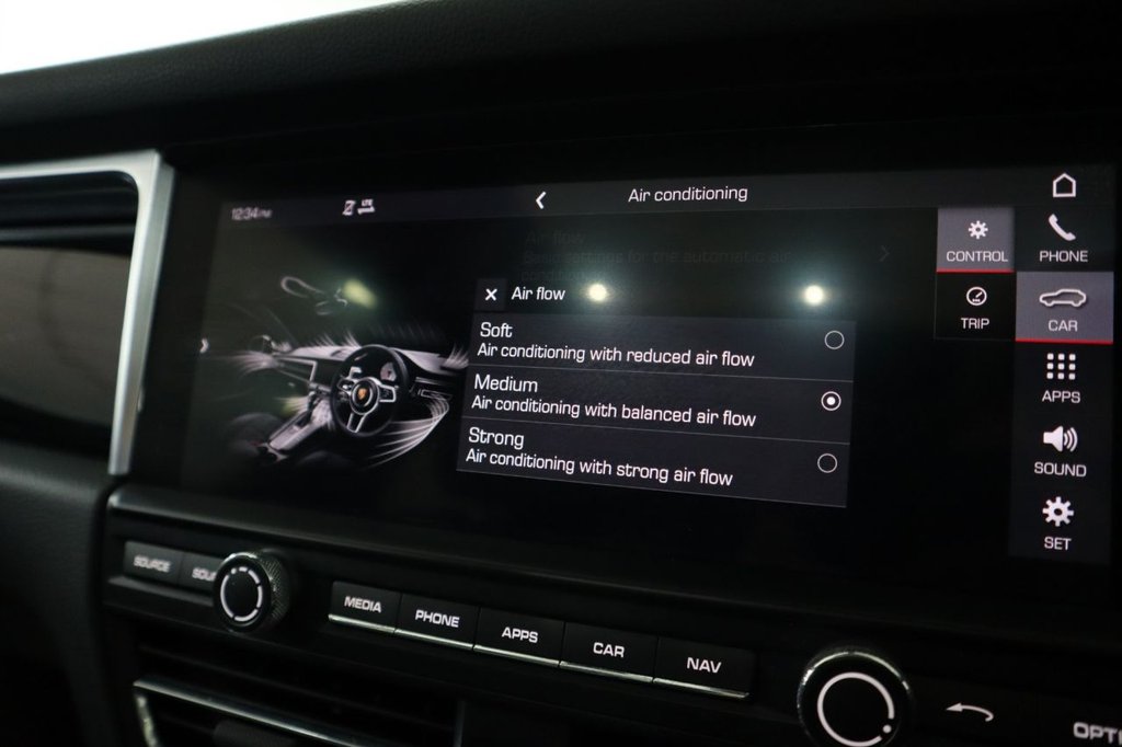 Used Porsche Macan 2019 for sale - 76163105: Photo 43