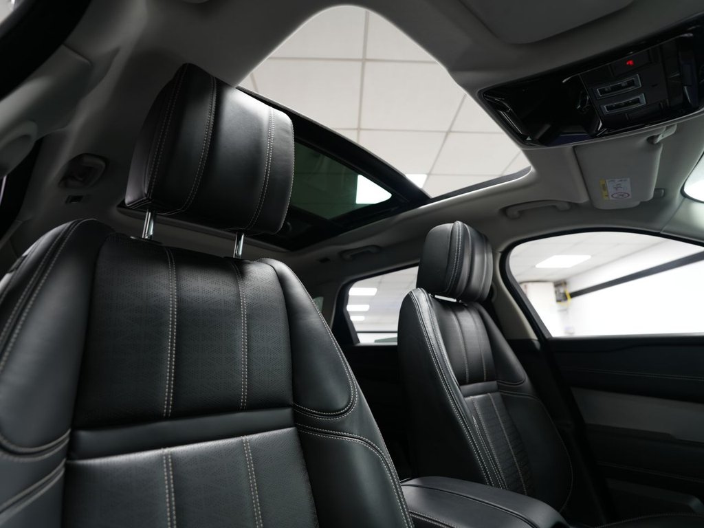 Used Land Rover Range Rover Velar 2018 for sale - 78102667: Photo 4