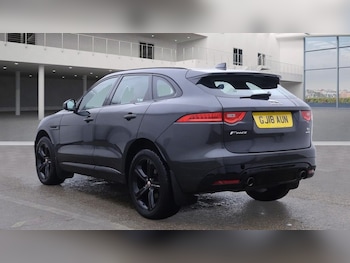 Used Jaguar F-Pace 2018 for sale - 77145622: Photo