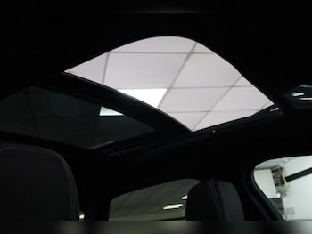 Used Jaguar F-Pace 2018 for sale - 77145622: Photo