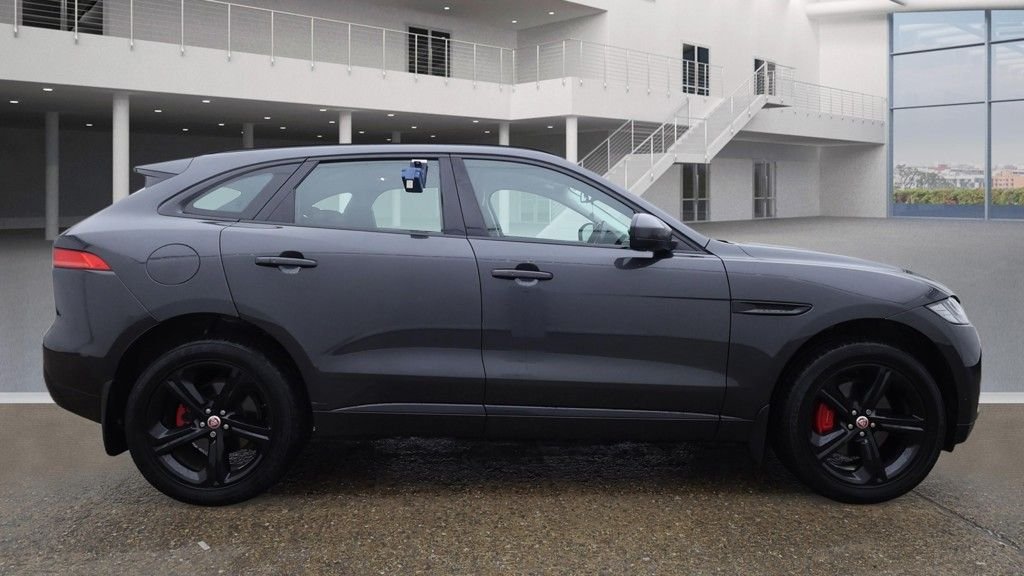 Used Jaguar F-Pace 2018 for sale - 77145622: Photo 7